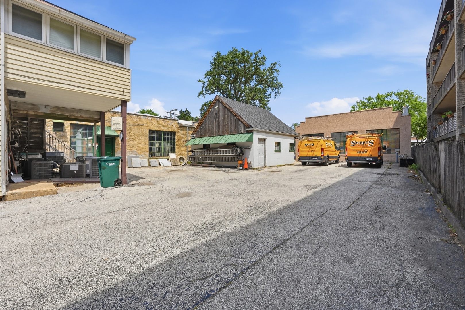 736-740 12th Street Property Photo 11