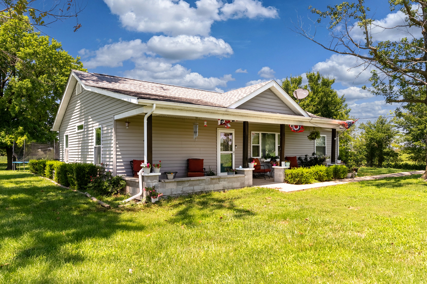 7701 Green Meadow Road Property Photo 2