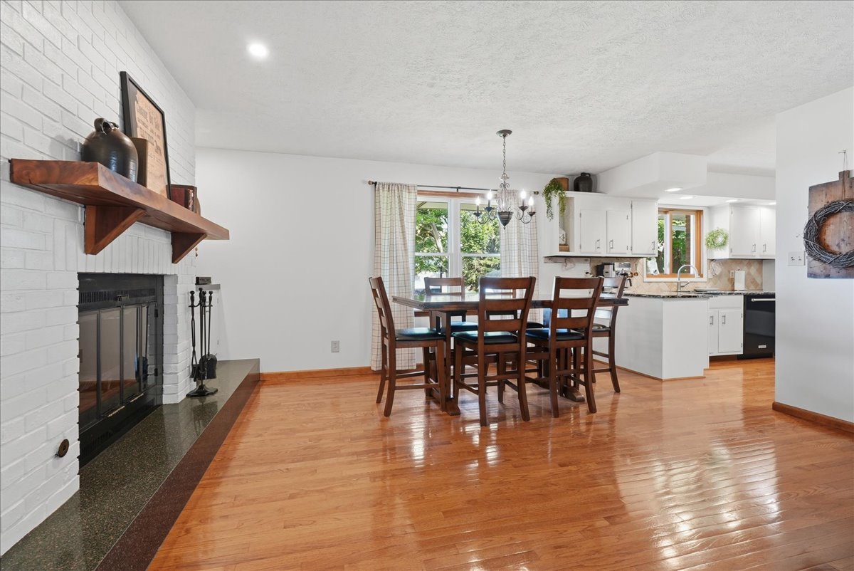 511 N Grove Street Property Photo 19