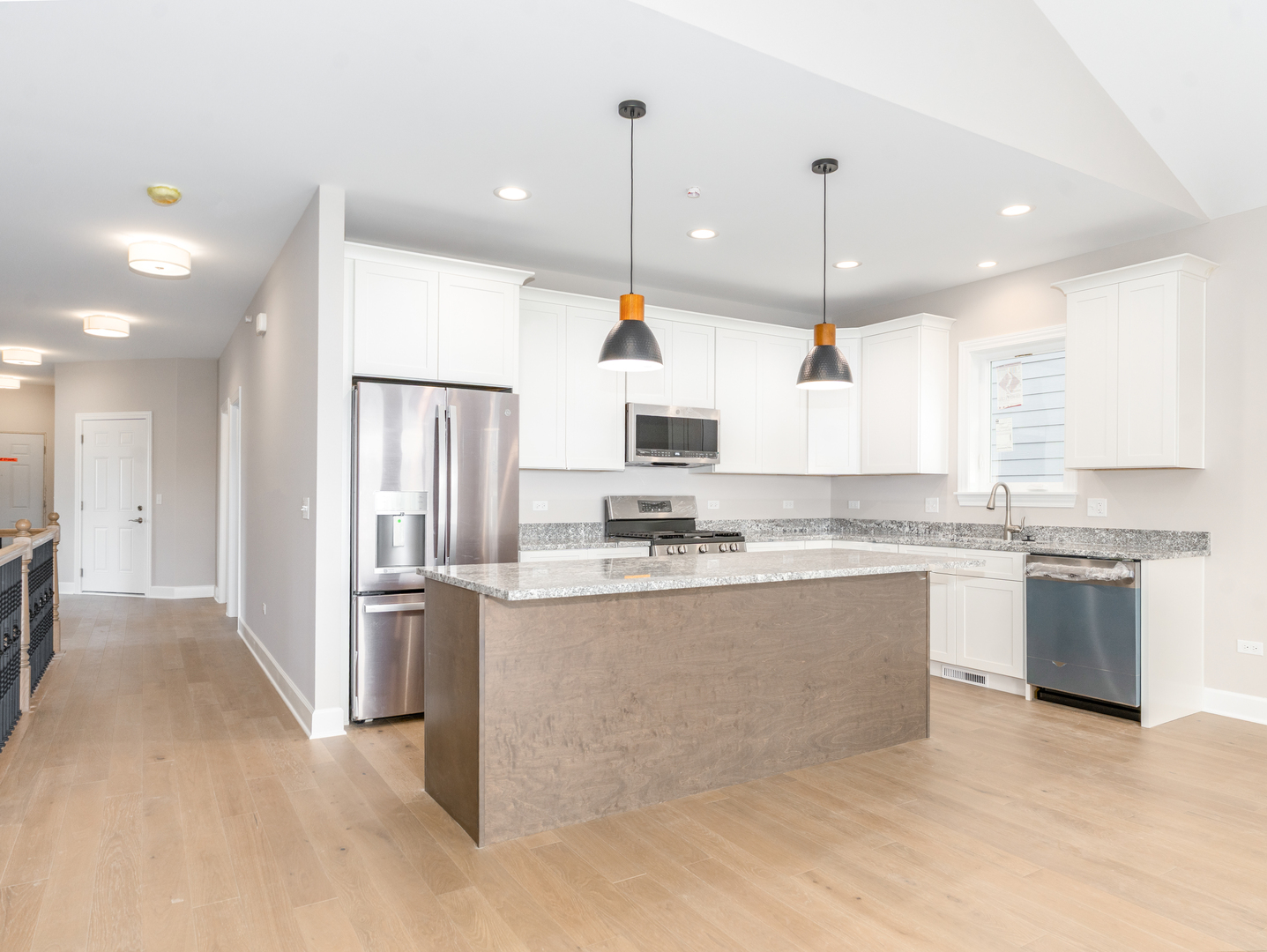 1452 Somerset Place Property Photo 3