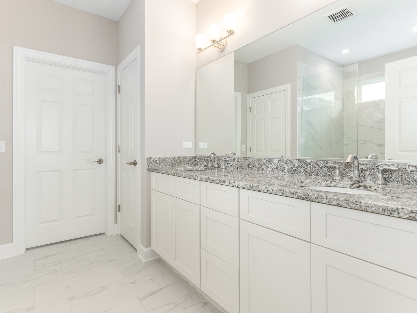 1452 Somerset Place Property Photo 14