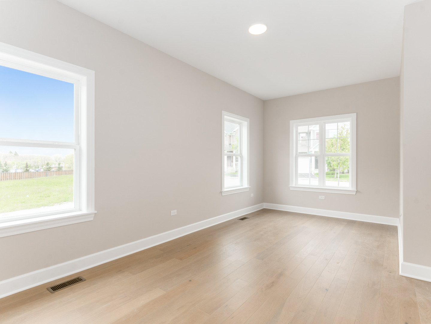 1452 Somerset Place Property Photo 19