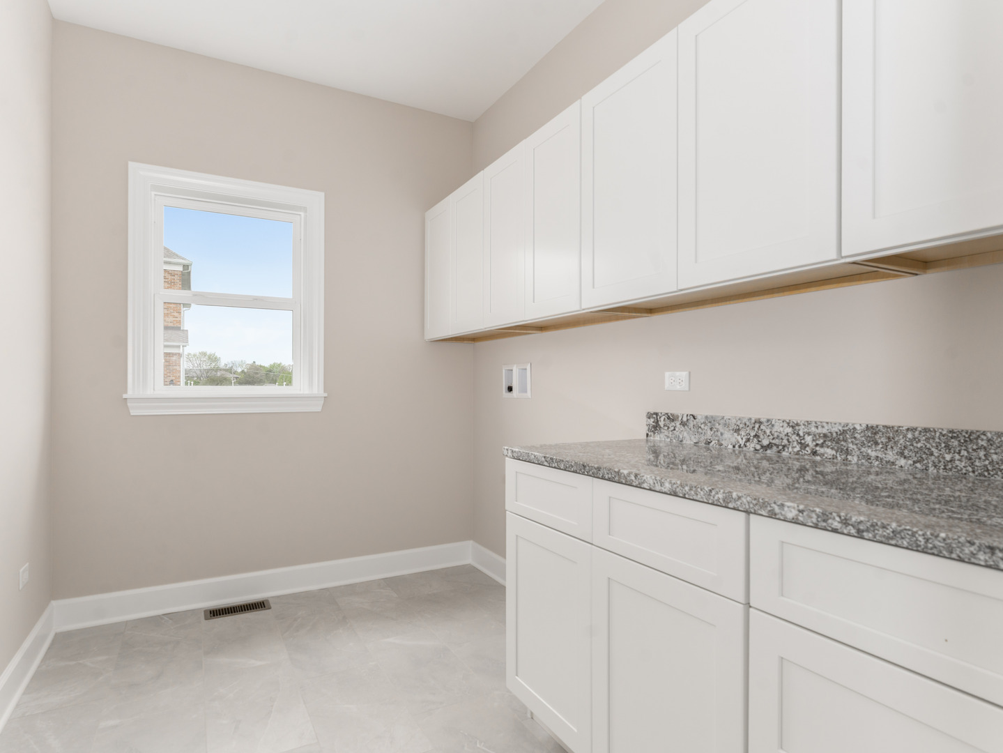1452 Somerset Place Property Photo 20