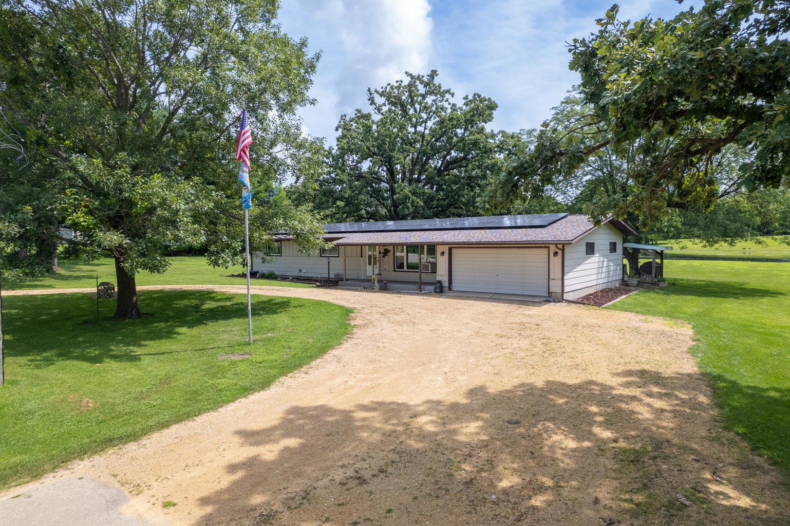 3365 N Blackhawk Road Property Photo 1