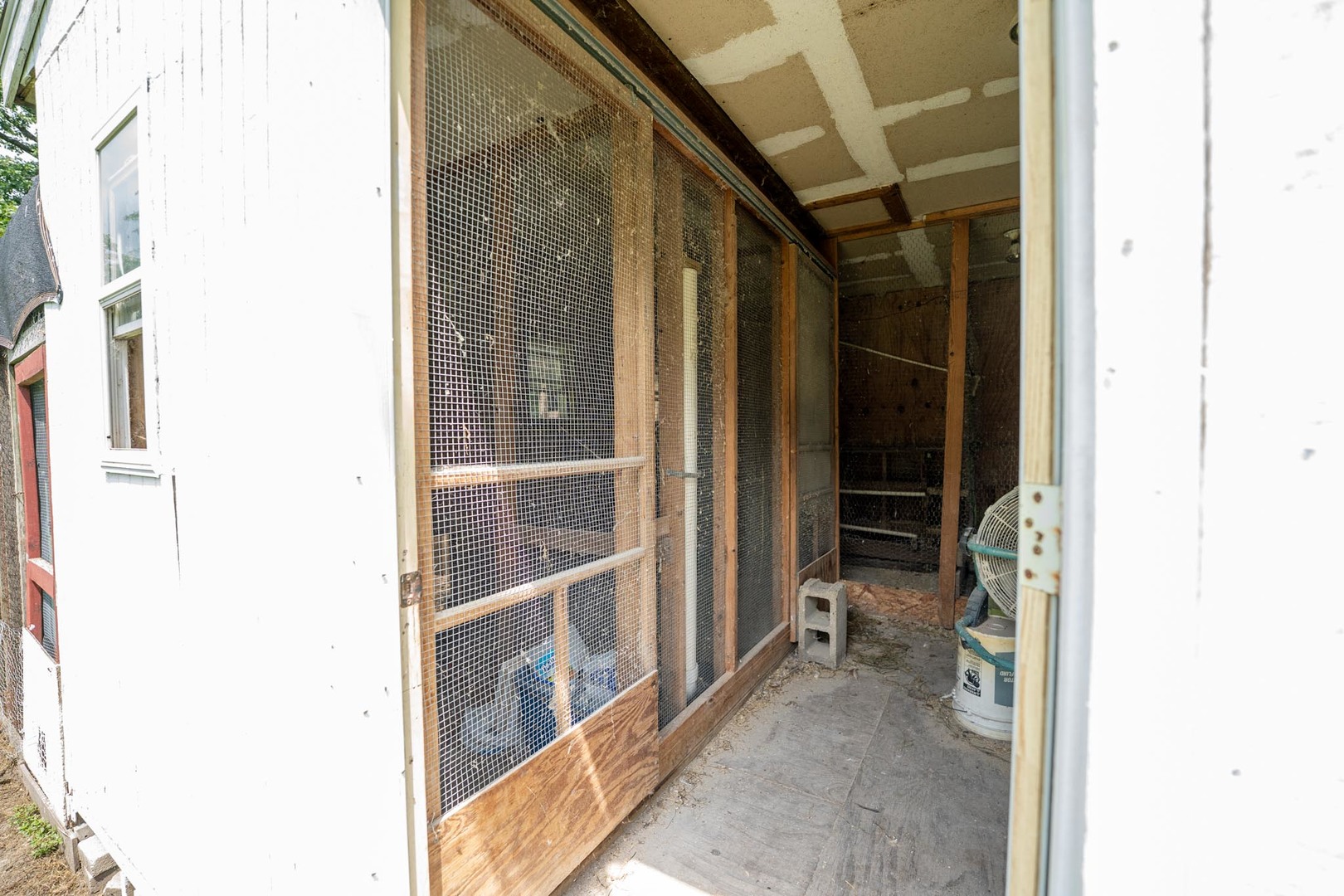 3365 N Blackhawk Road Property Photo 55