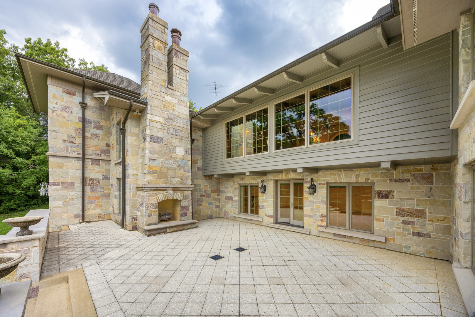 12704119 Property Photo 43