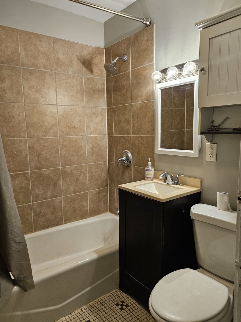 1849 W 17th Street 2f Property Photo 7