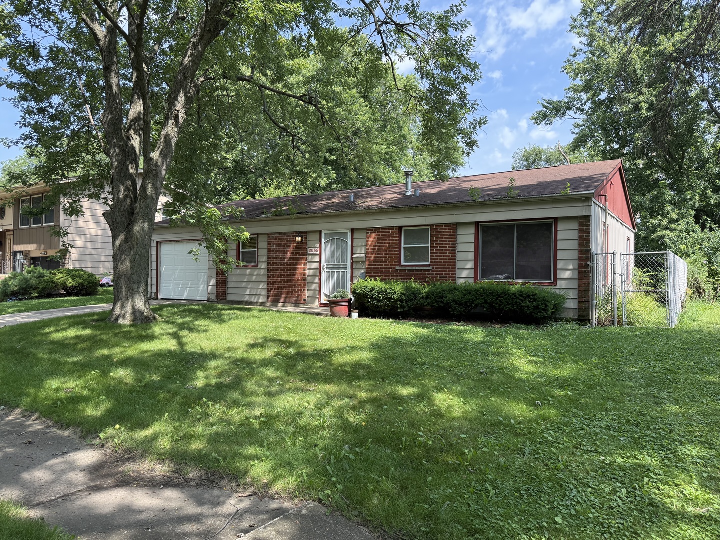 2059 215th Place Property Photo 3