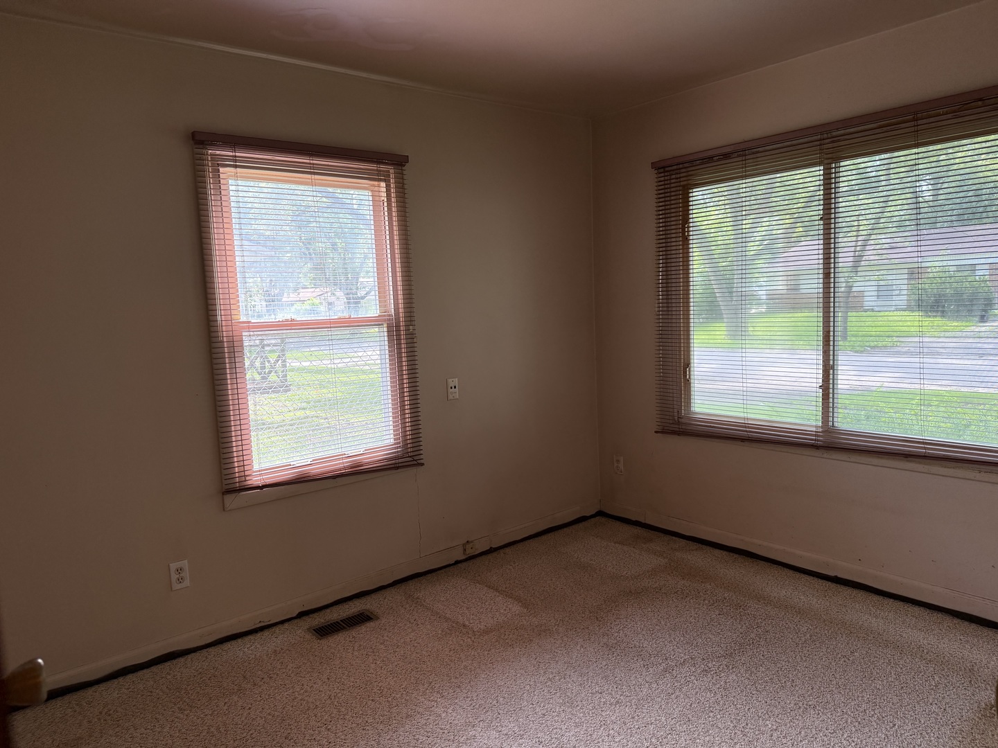 2059 215th Place Property Photo 10