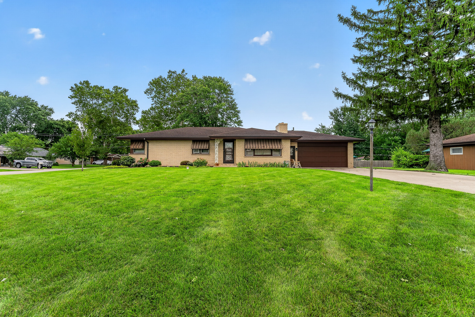 3300 Pinecrest Drive Property Photo 1