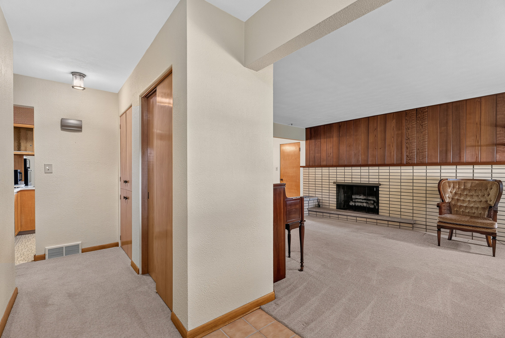 3300 Pinecrest Drive Property Photo 6
