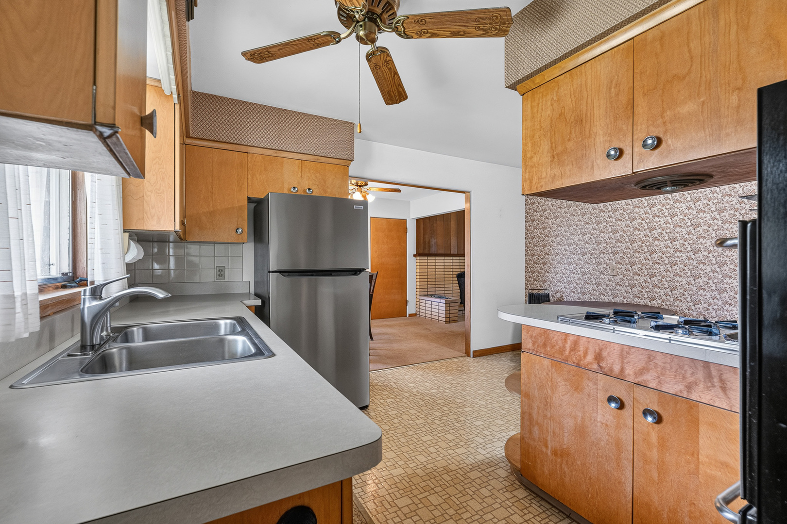 3300 Pinecrest Drive Property Photo 8