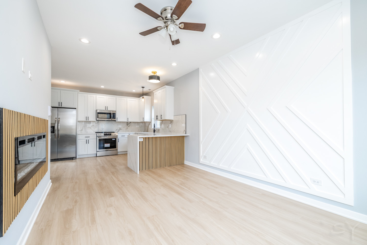 3119 W Flournoy Street Property Photo 2