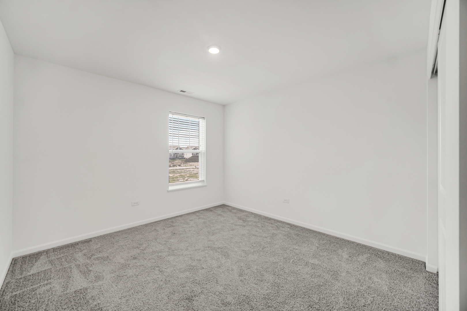 25704 W Wakefield Drive Property Photo 15