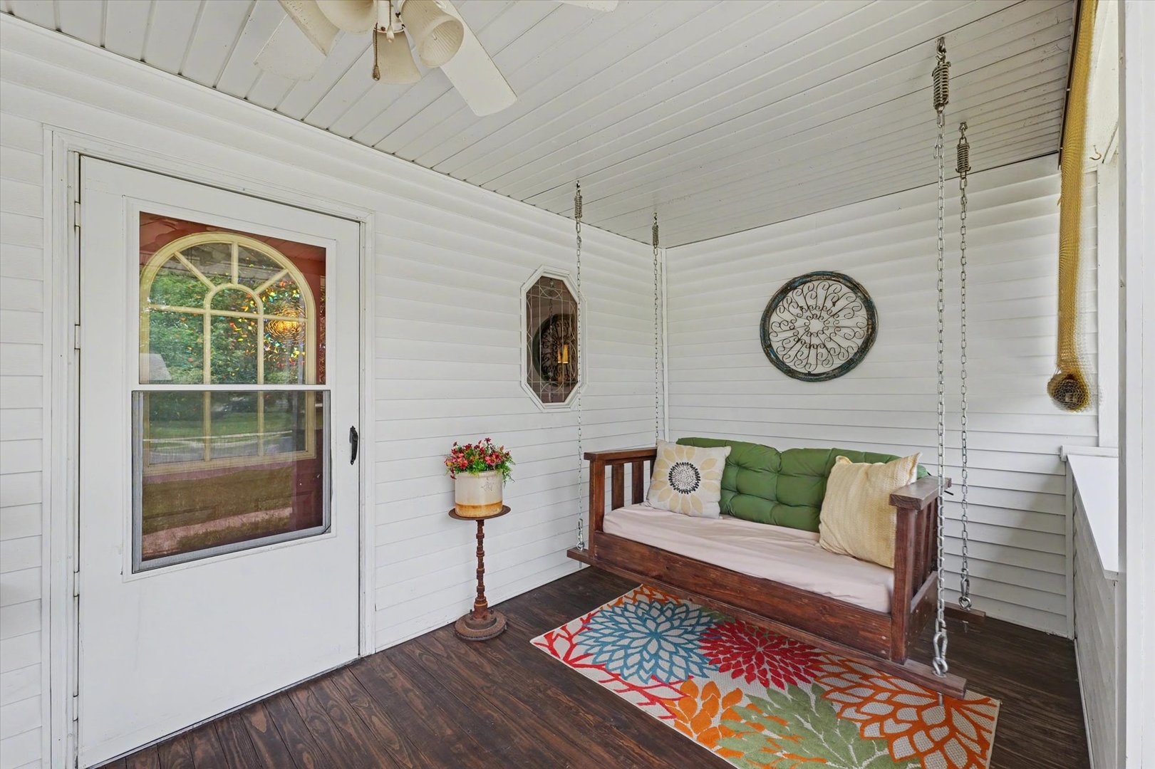 209 E Sangamon Street Property Photo 4