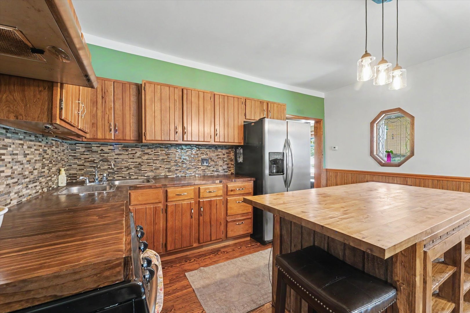 209 E Sangamon Street Property Photo 11