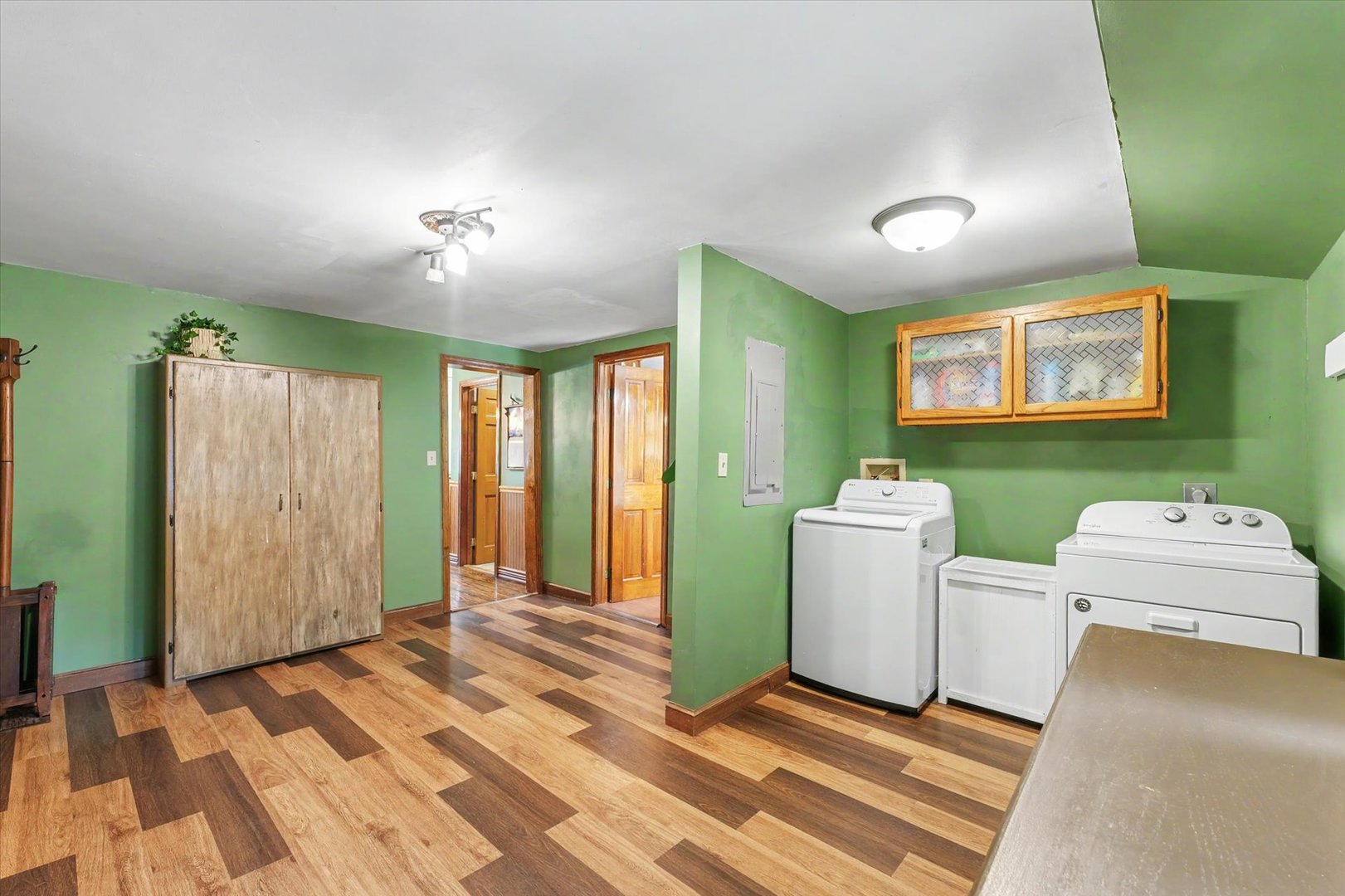 209 E Sangamon Street Property Photo 17