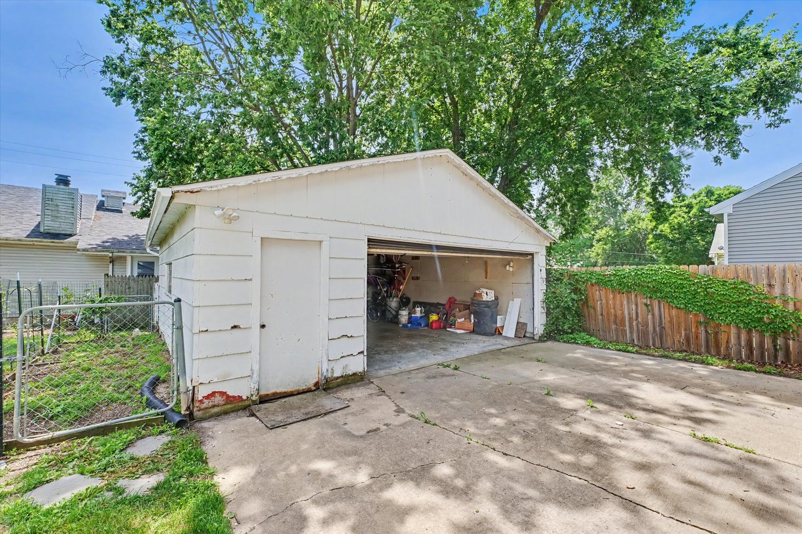 209 E Sangamon Street Property Photo 26