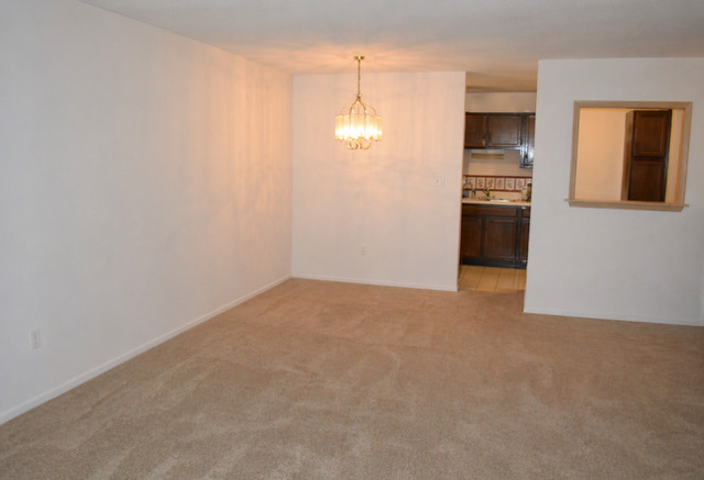 2200 S Stewart Avenue 1c Property Photo 4