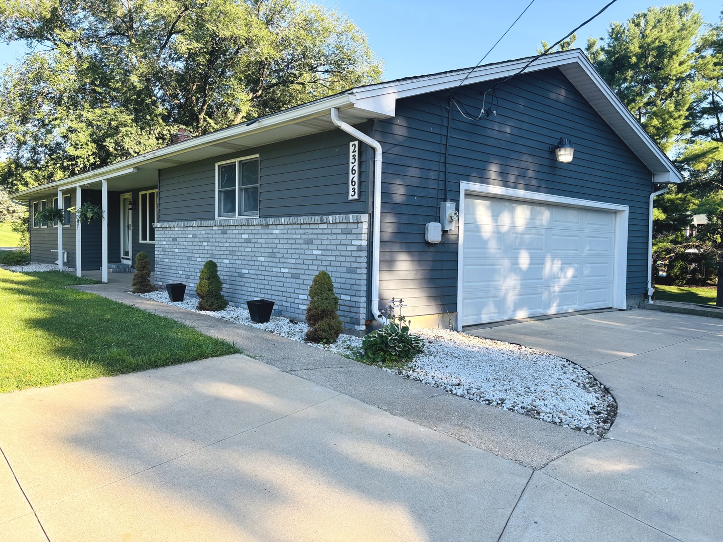 23663 Hazel Road Property Photo 1