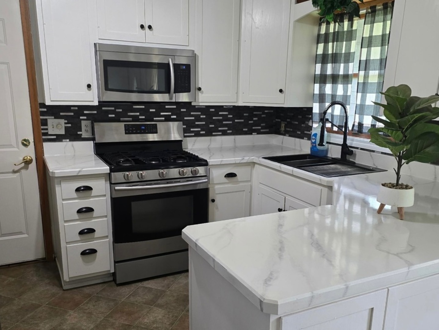 23663 Hazel Road Property Photo 6