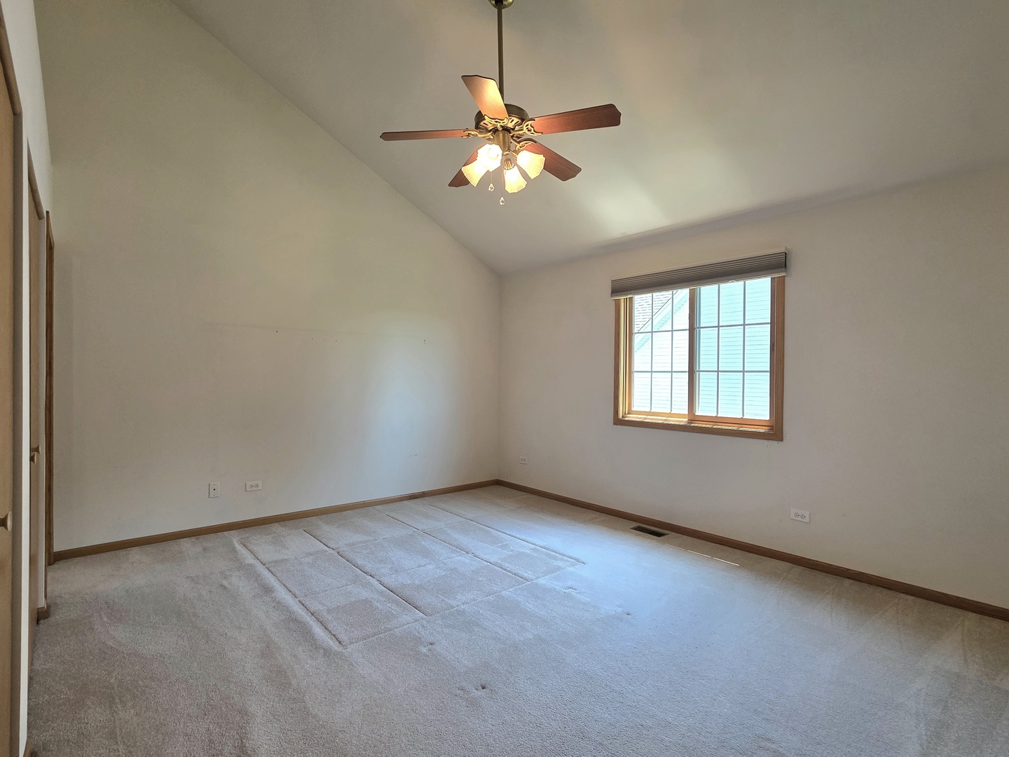 473 Kingston Drive Property Photo 10