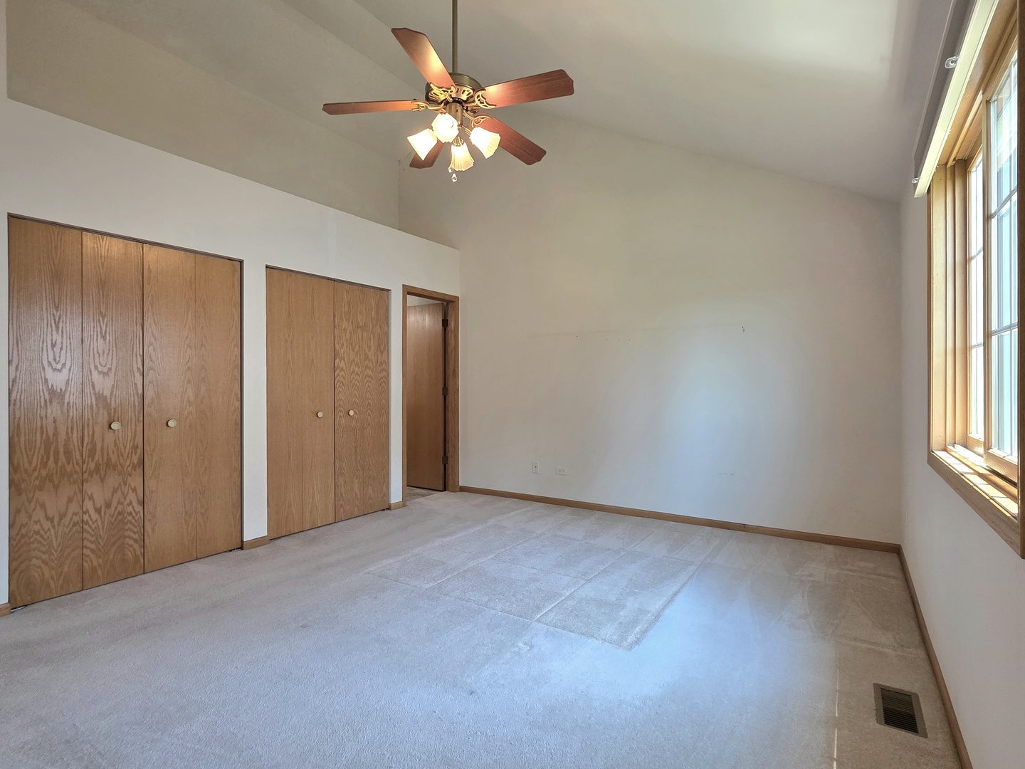 473 Kingston Drive Property Photo 11
