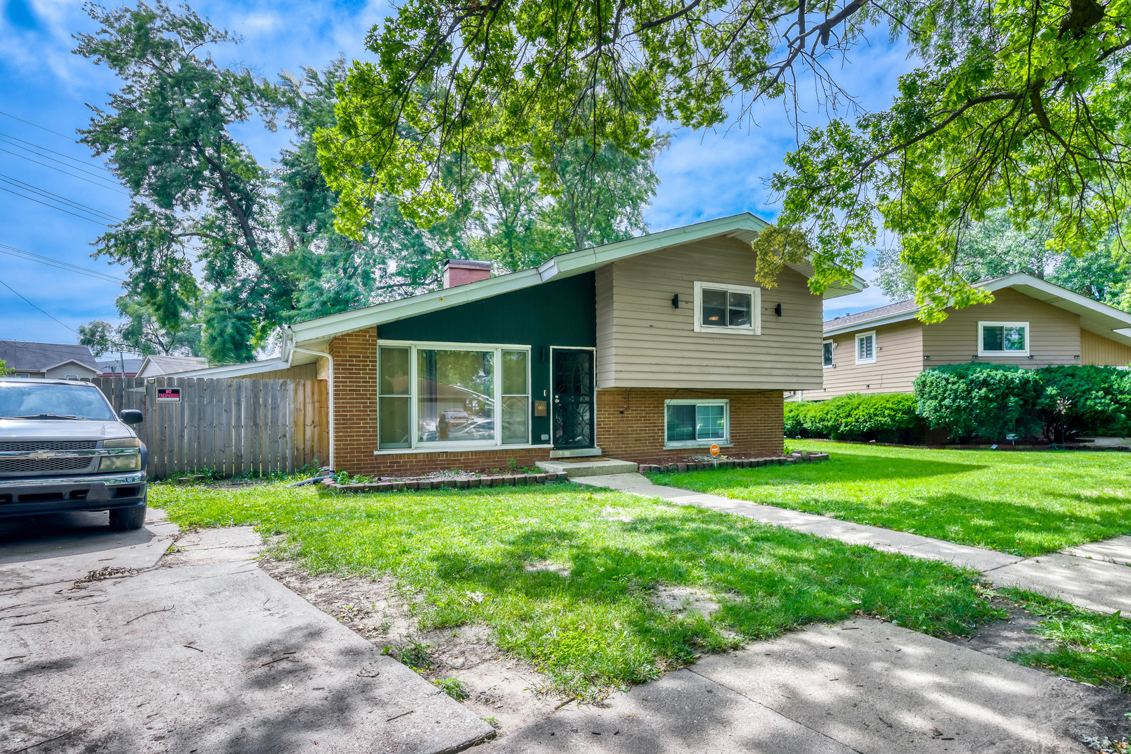 15318 Hastings Drive Property Photo 1