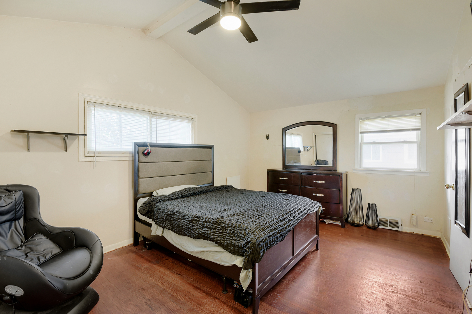 15318 Hastings Drive Property Photo 7