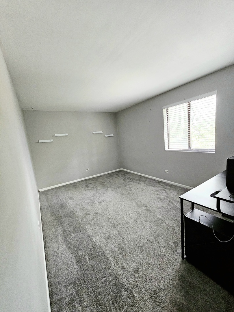 12615 S Central Avenue 308 Property Photo 11