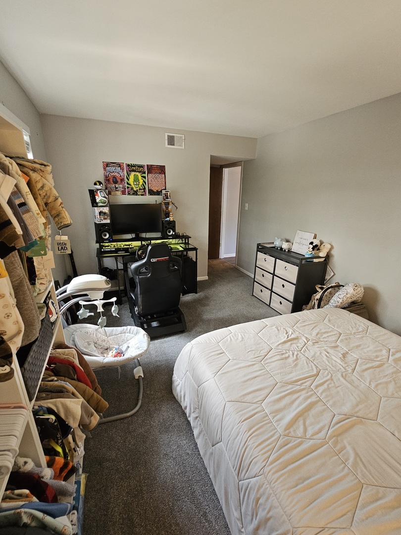 12615 S Central Avenue 308 Property Photo 14