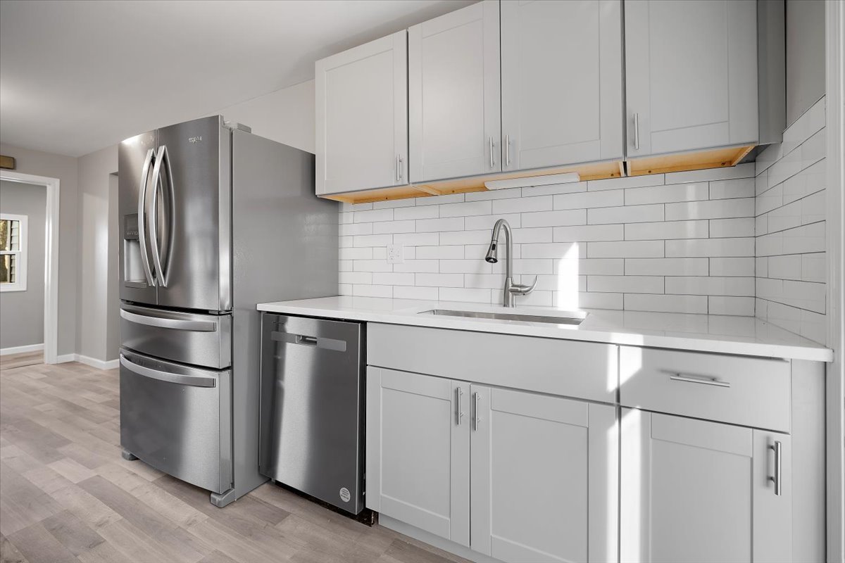 201 W Chestnut Street Property Photo 11