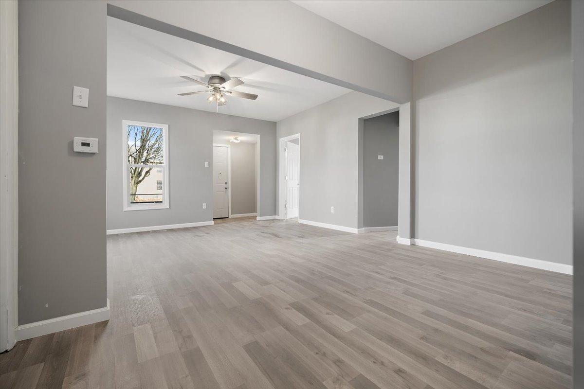 201 W Chestnut Street Property Photo 19