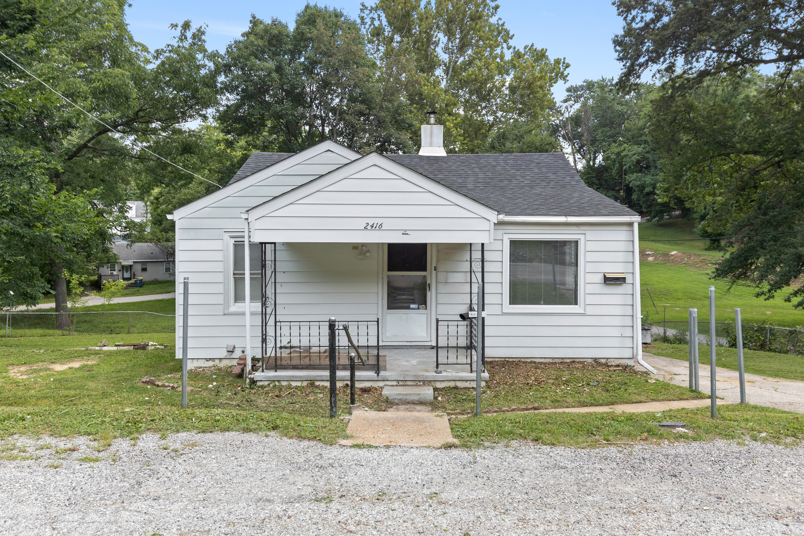 2416 Arthur Street Property Photo 1