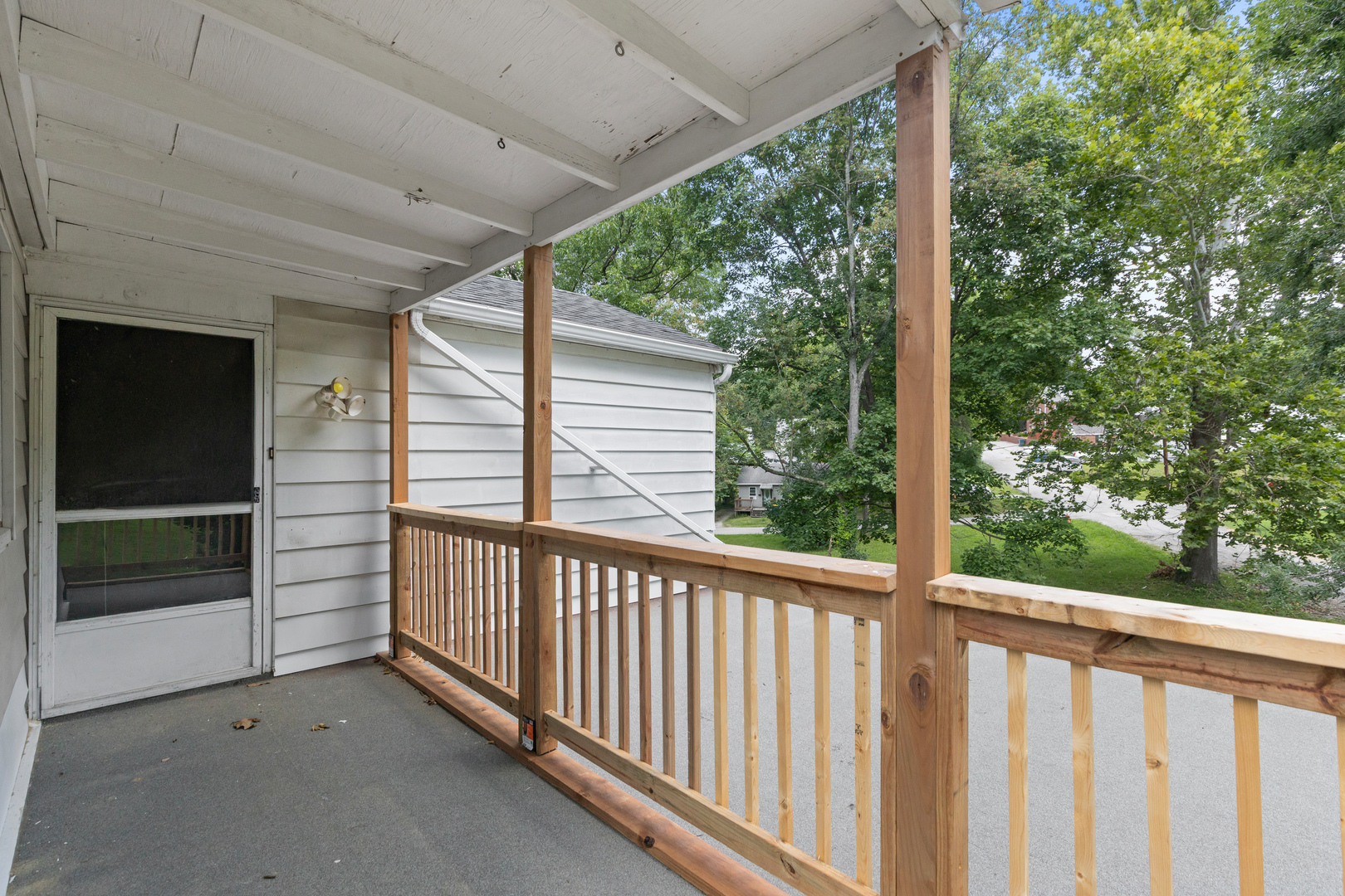 2416 Arthur Street Property Photo 3