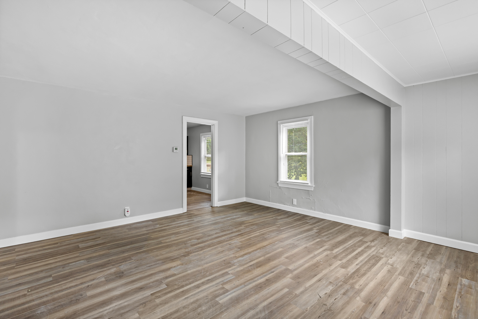 2416 Arthur Street Property Photo 4