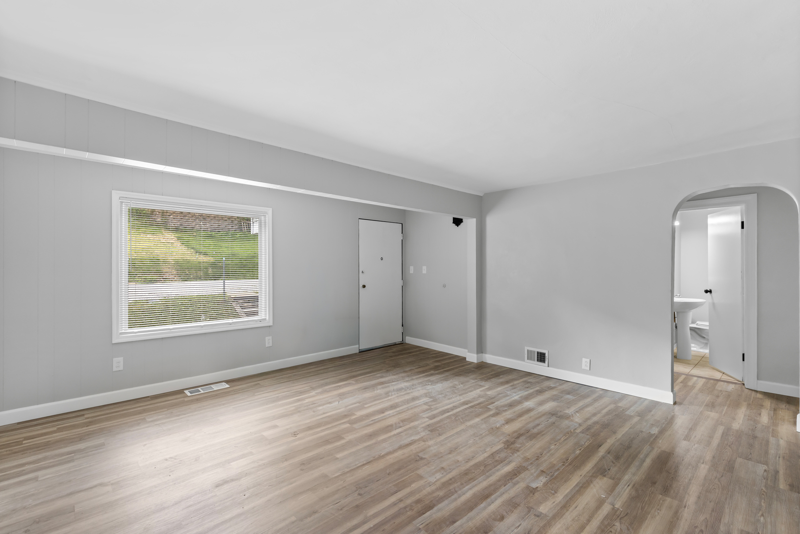 2416 Arthur Street Property Photo 10