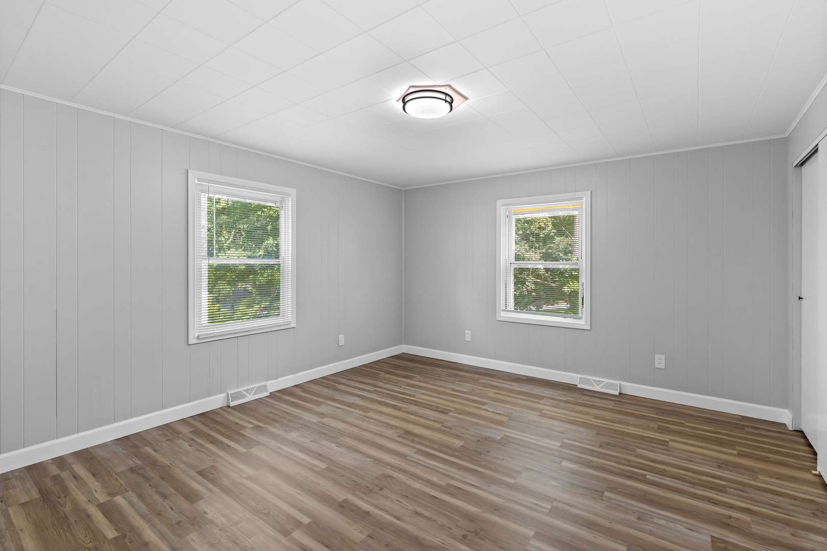 2416 Arthur Street Property Photo 11