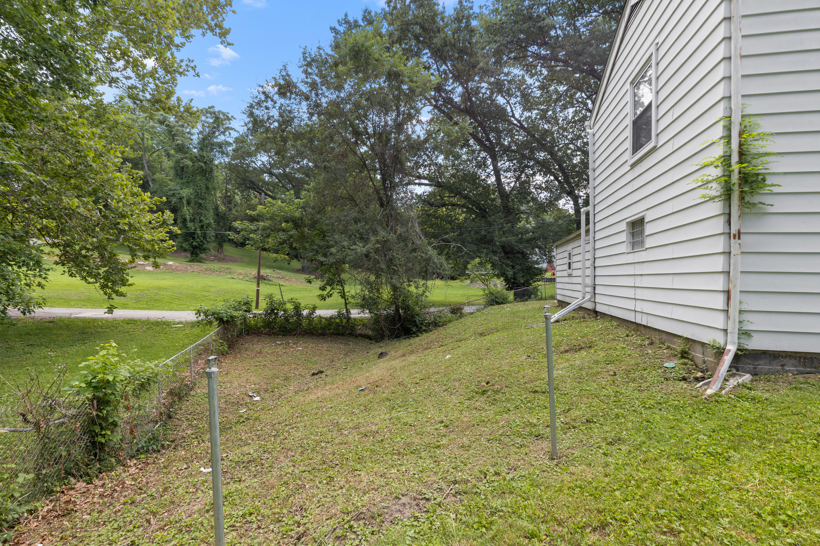 2416 Arthur Street Property Photo 25