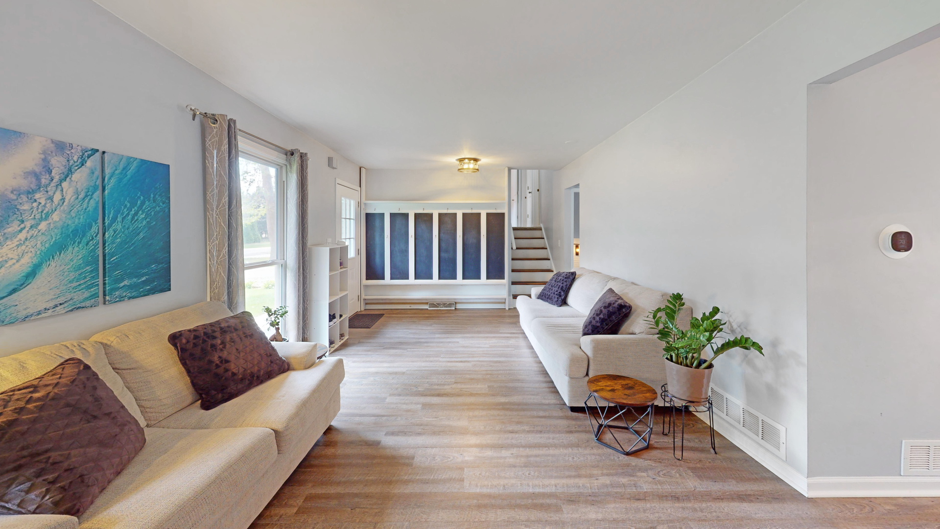 11s556 Book Road Property Photo 5
