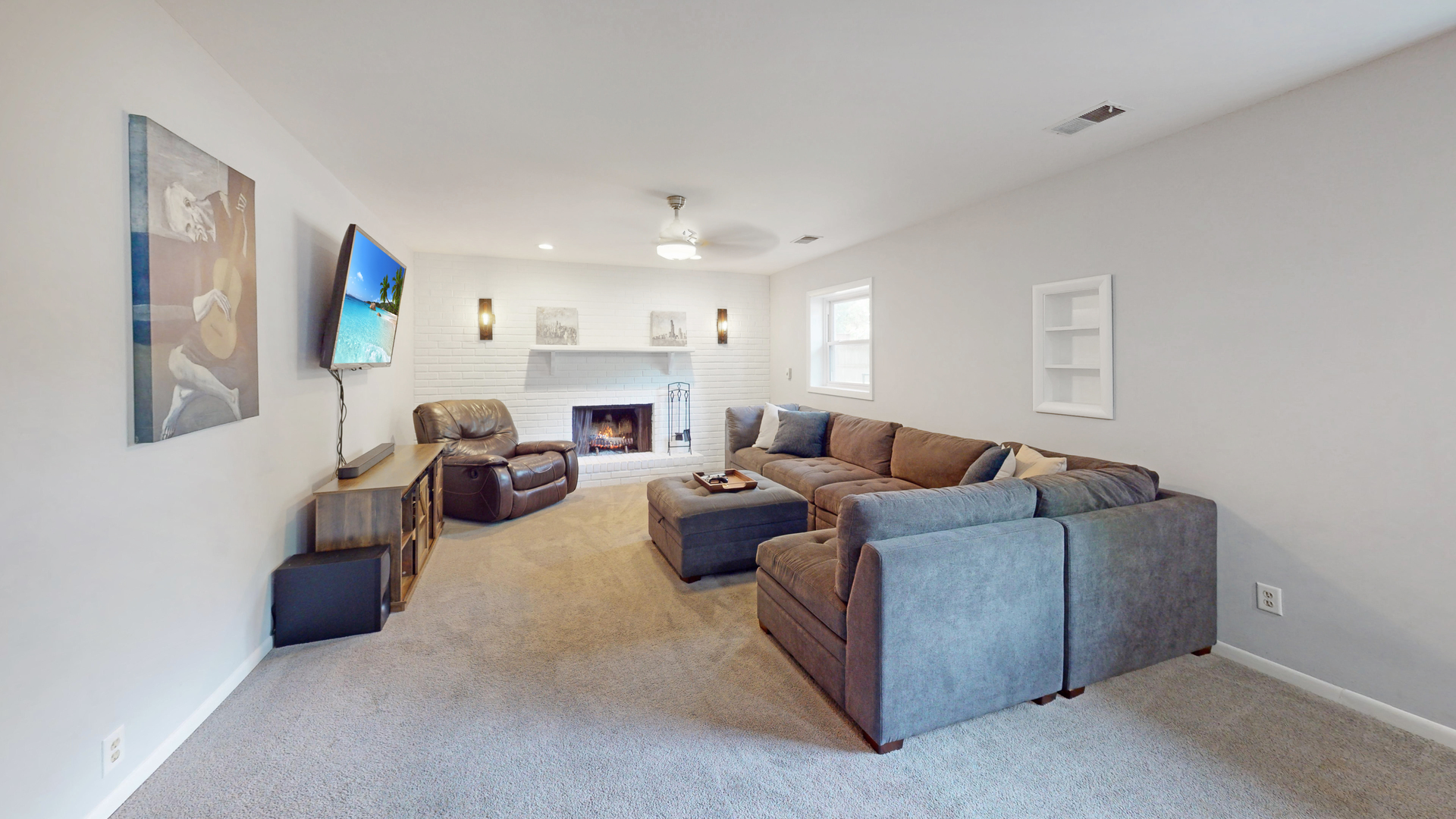 11s556 Book Road Property Photo 11