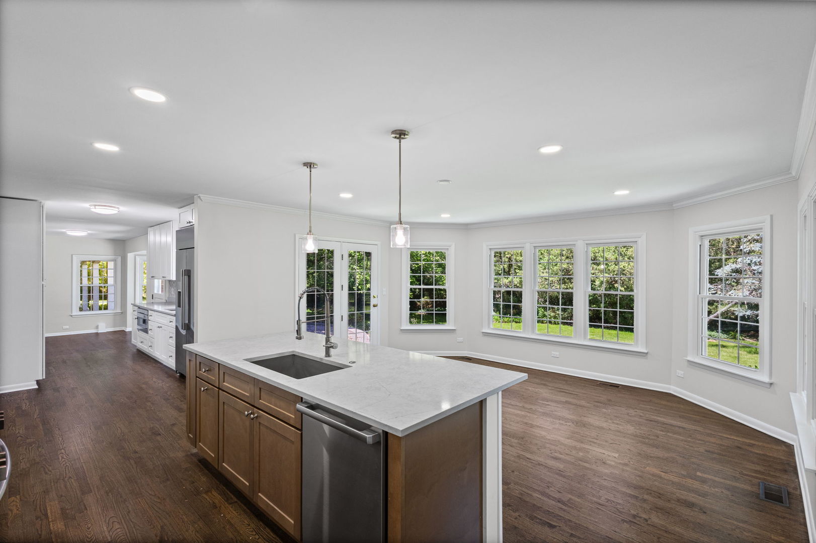 1150 Willow Lane Property Photo 3