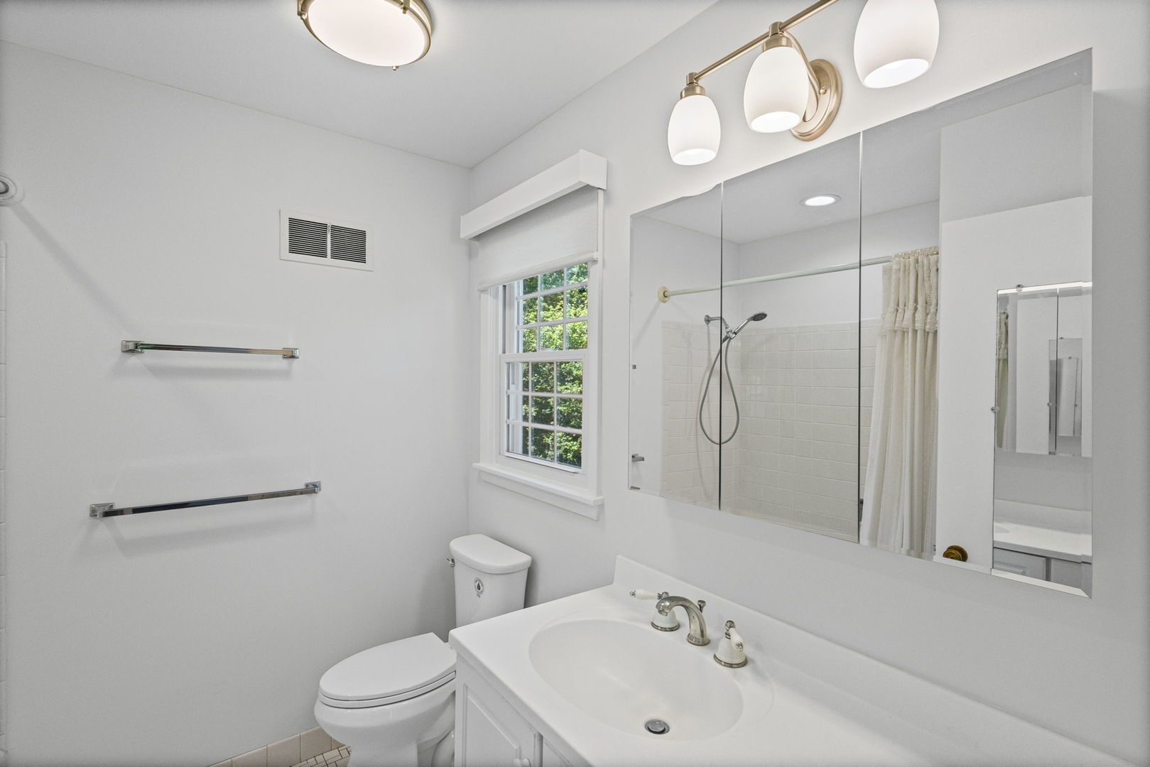 1150 Willow Lane Property Photo 12