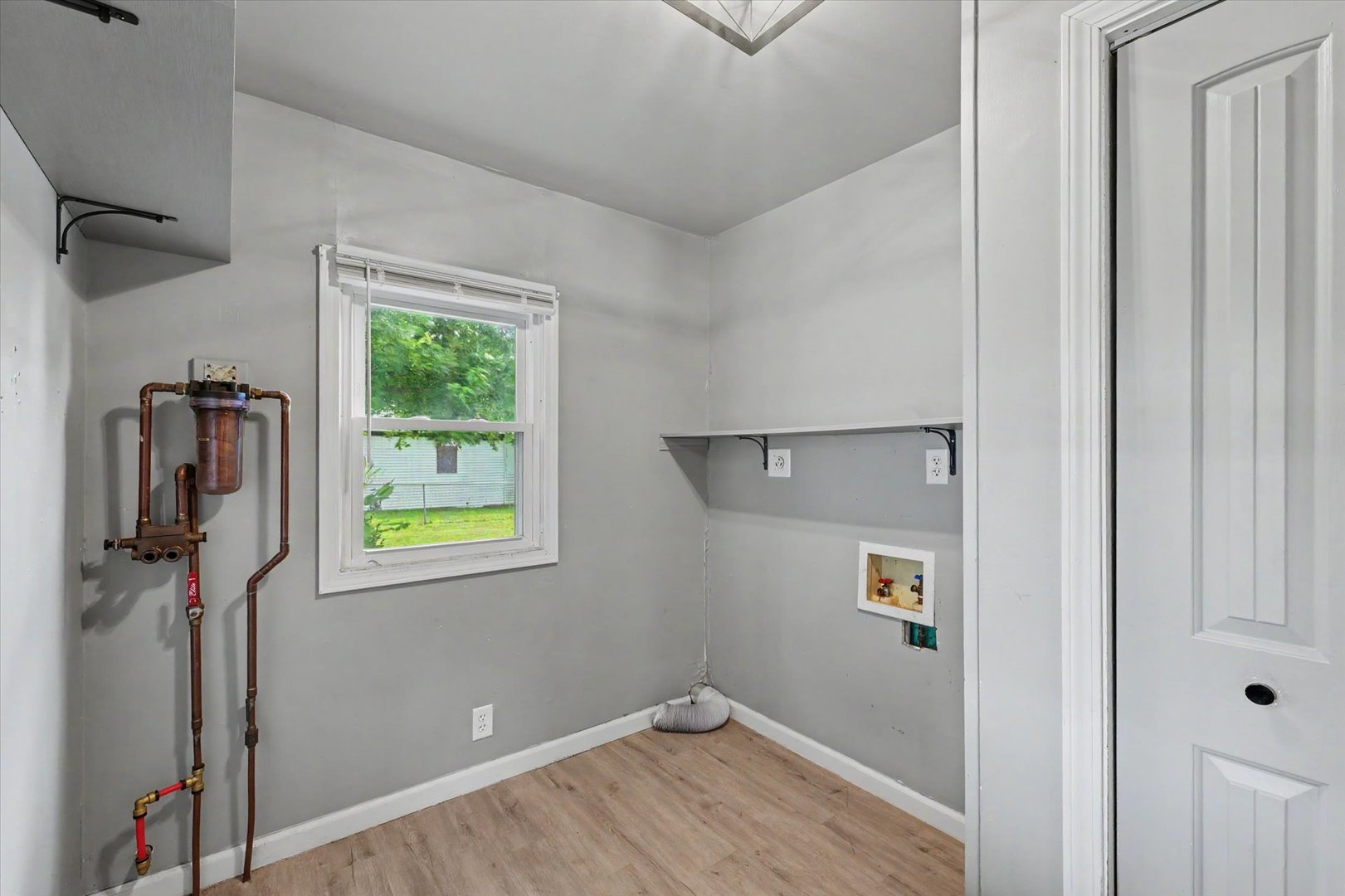 708 W Water Street Property Photo 15