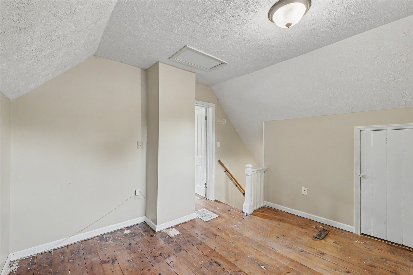 708 W Water Street Property Photo 21
