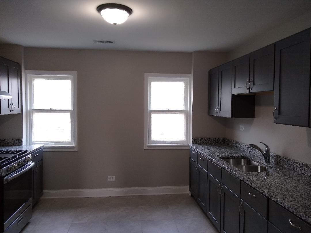 472 N Spring Street Property Photo 15