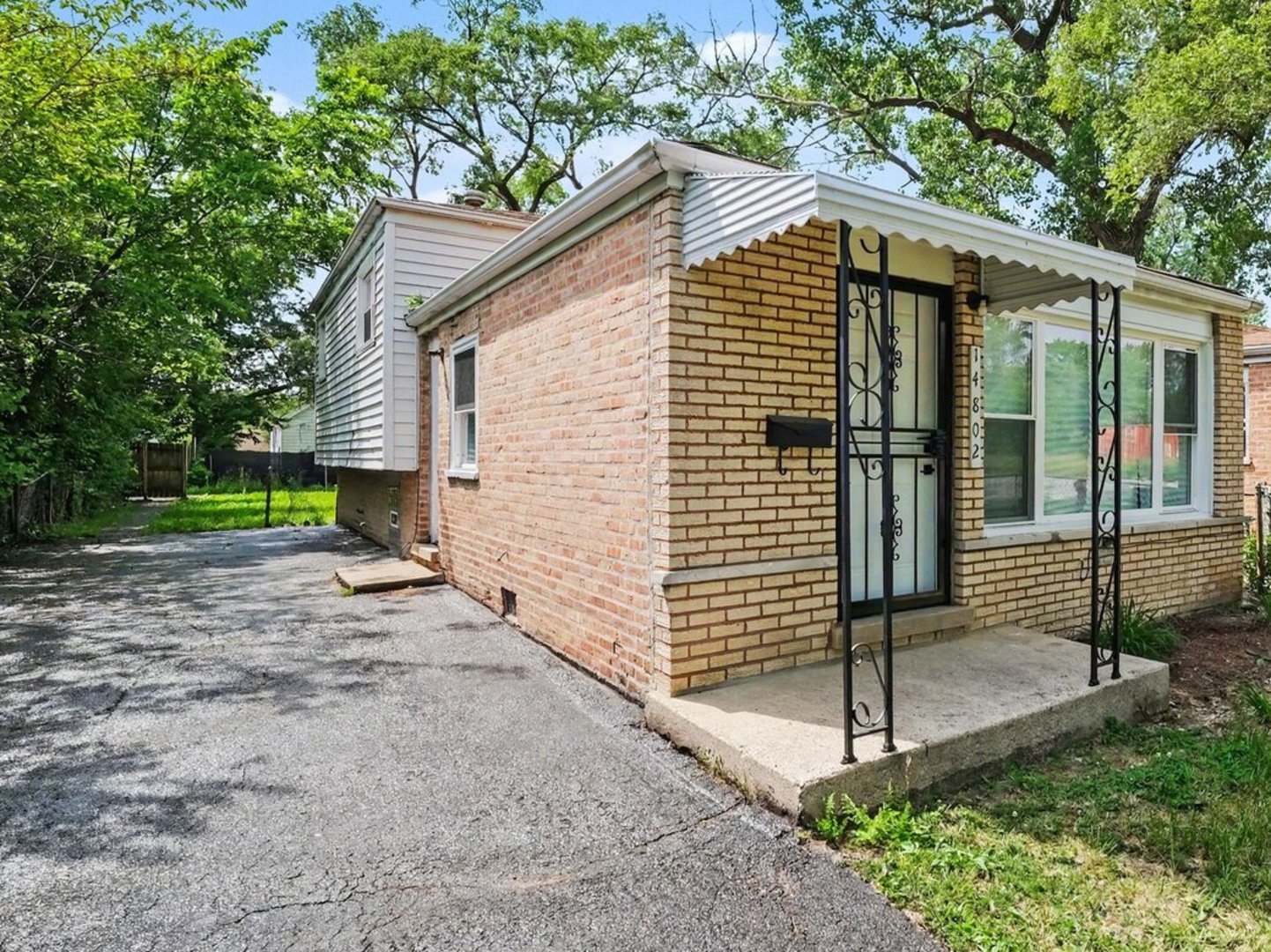 14802 Marshfield Avenue Property Photo 1
