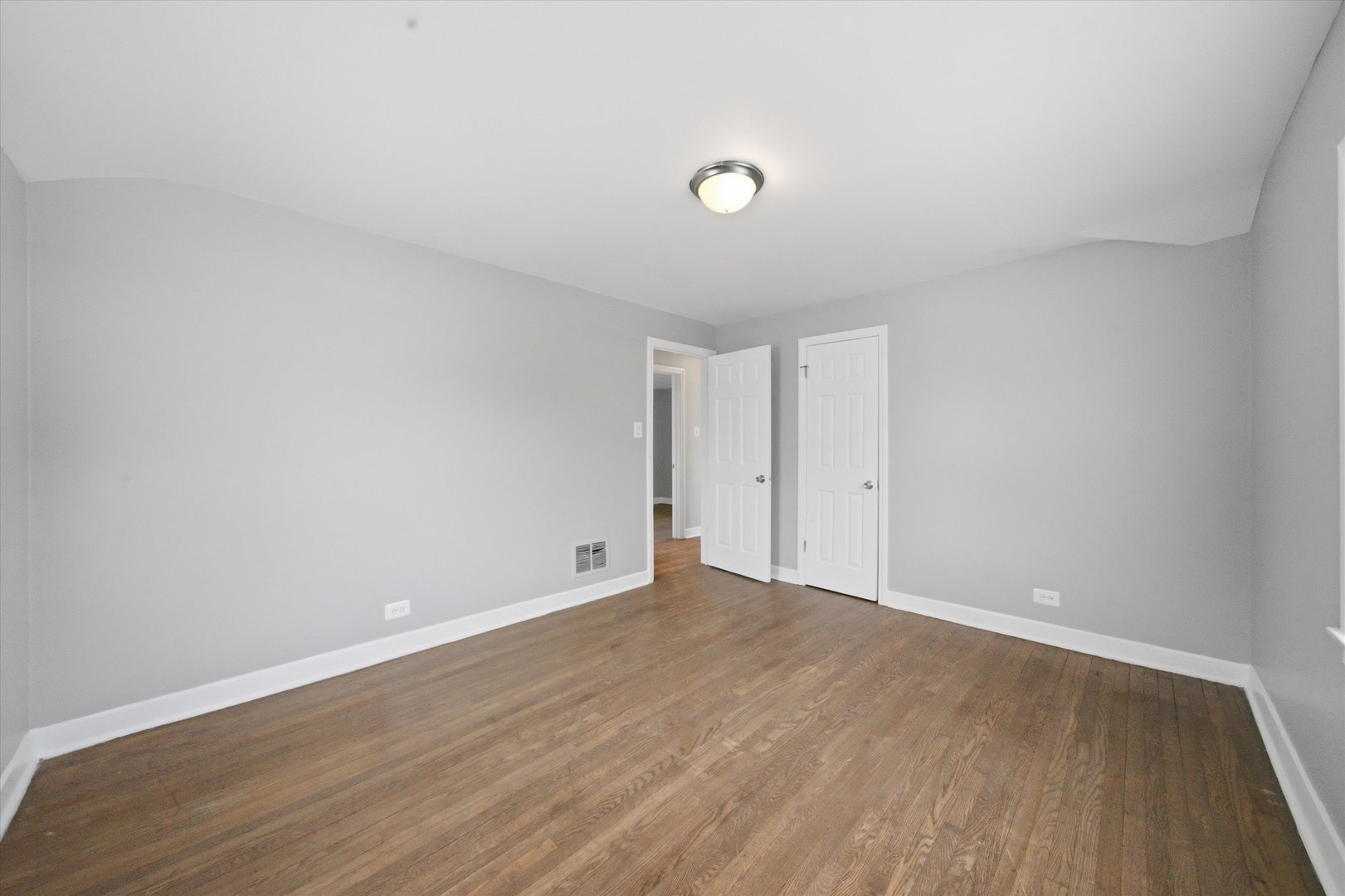 10122 S Luella Avenue Property Photo 19