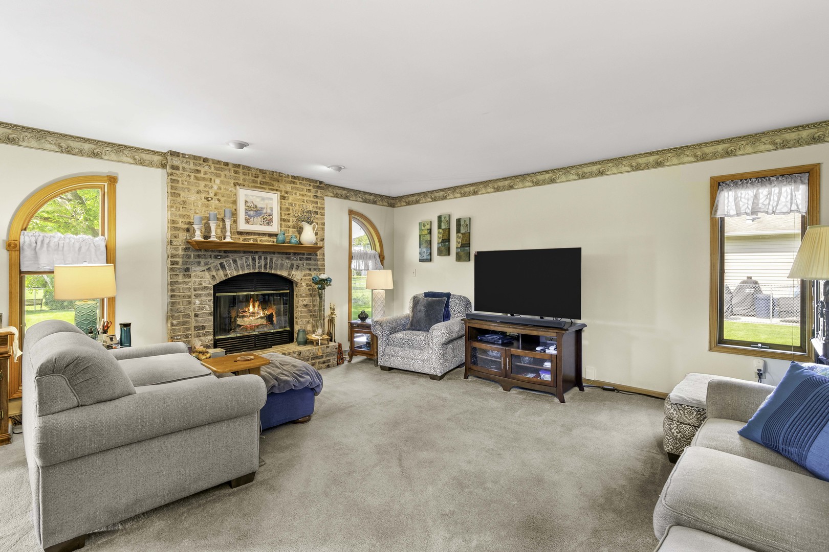 200 E Webb Street Property Photo 3