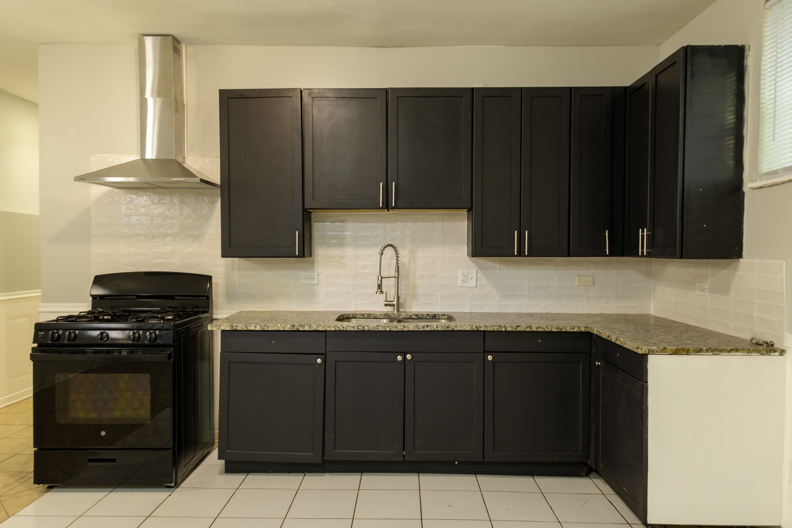 6667 S Michigan Avenue 1 Property Photo 3